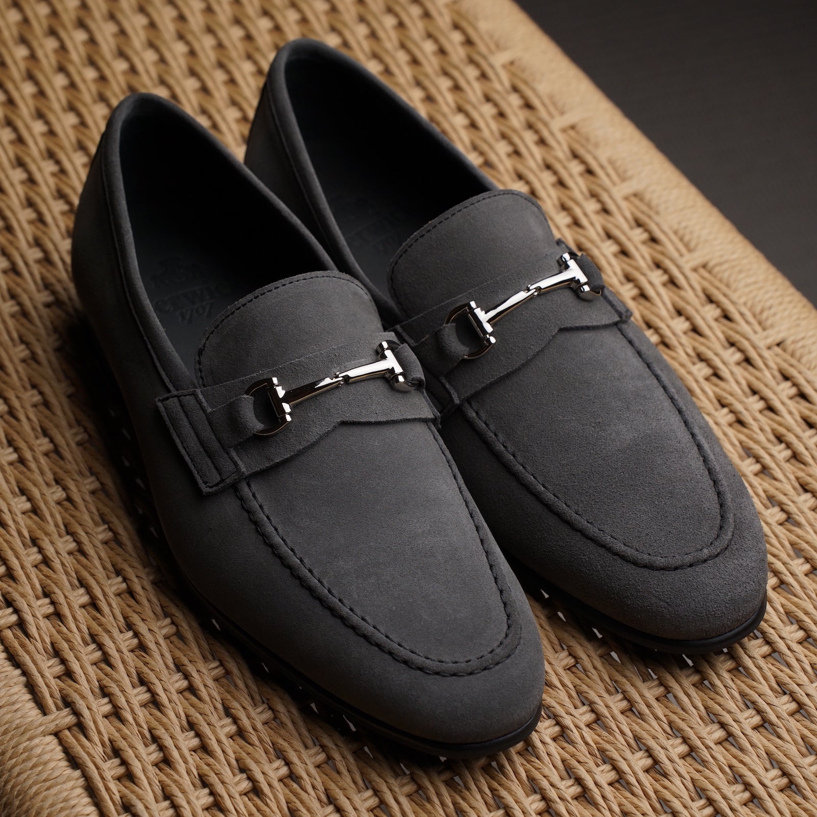 Trendora™ - Grey suede loafers