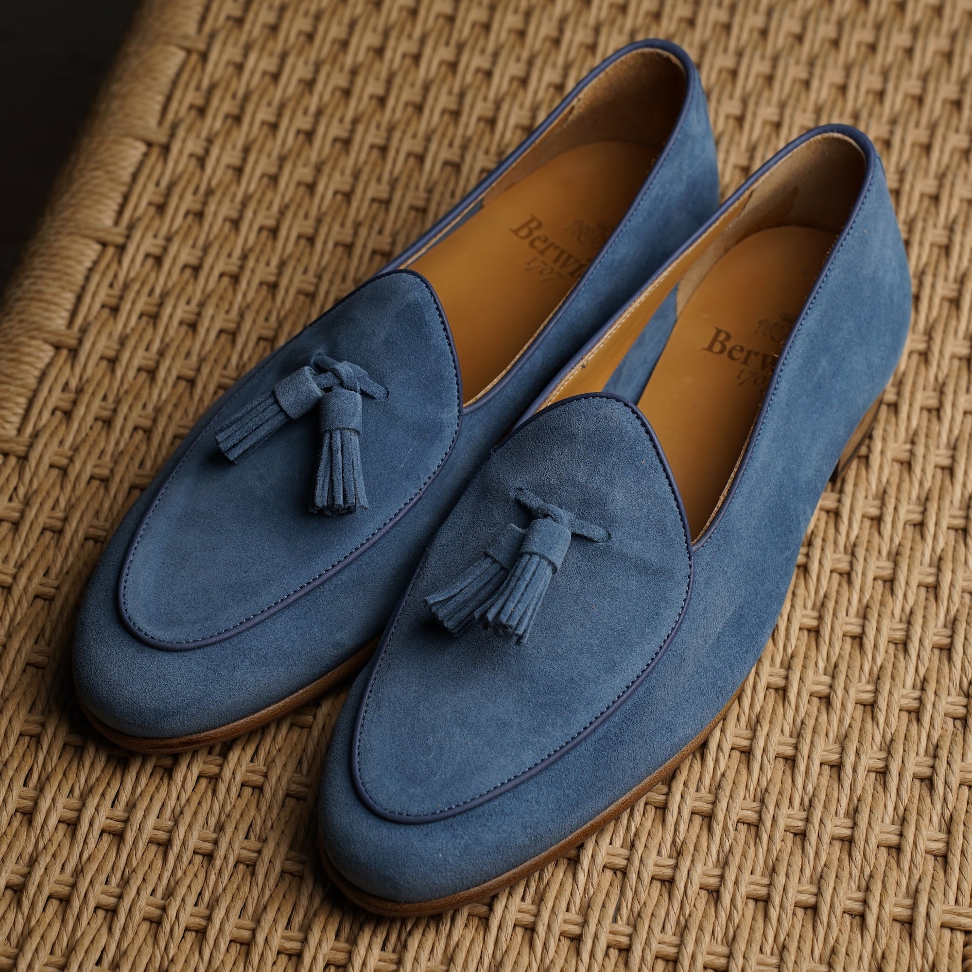 Trendora™ - Indigo suede loafers